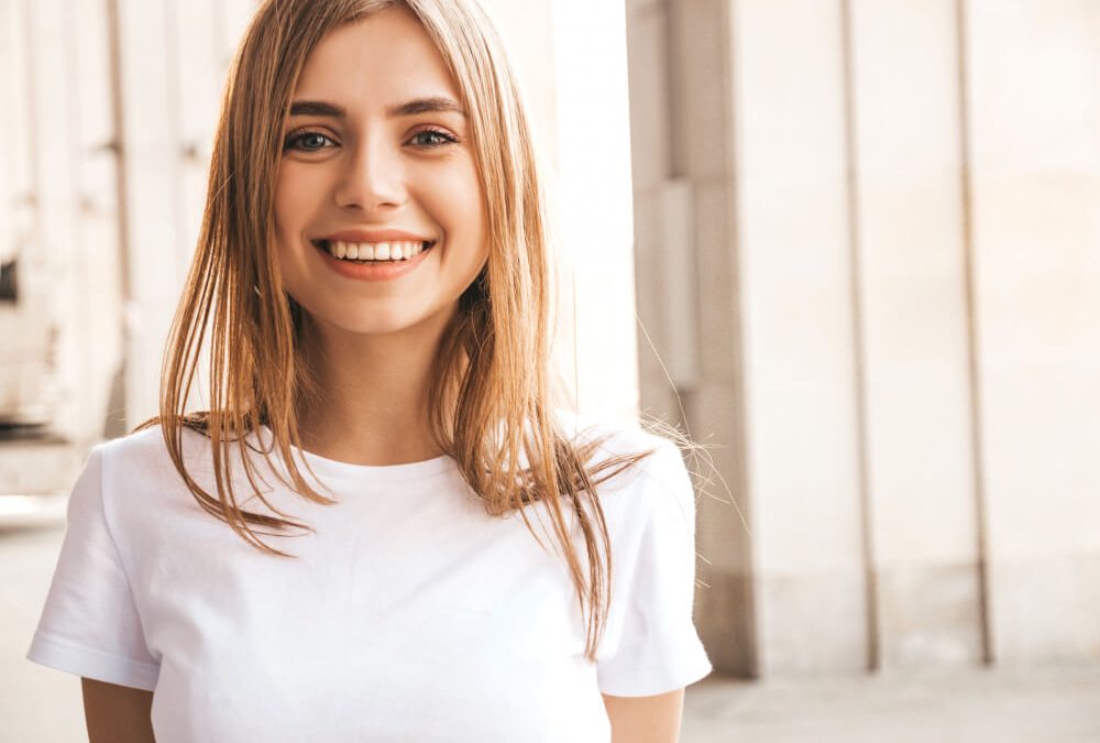 ¿Puedo realizar un blanqueamiento dental si llevo carillas?